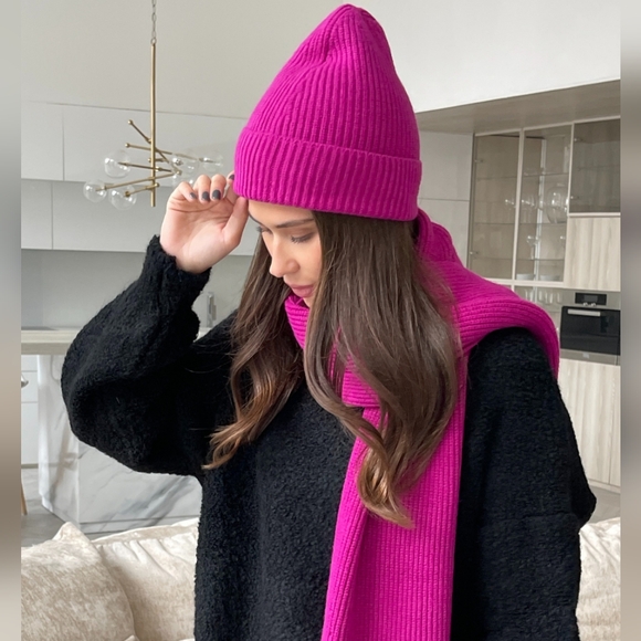 C by Bloomingdale's 100% Cashmere Rib Knit Scarf and Hat Set - Exclusive Bloomin - Picture 1 of 6